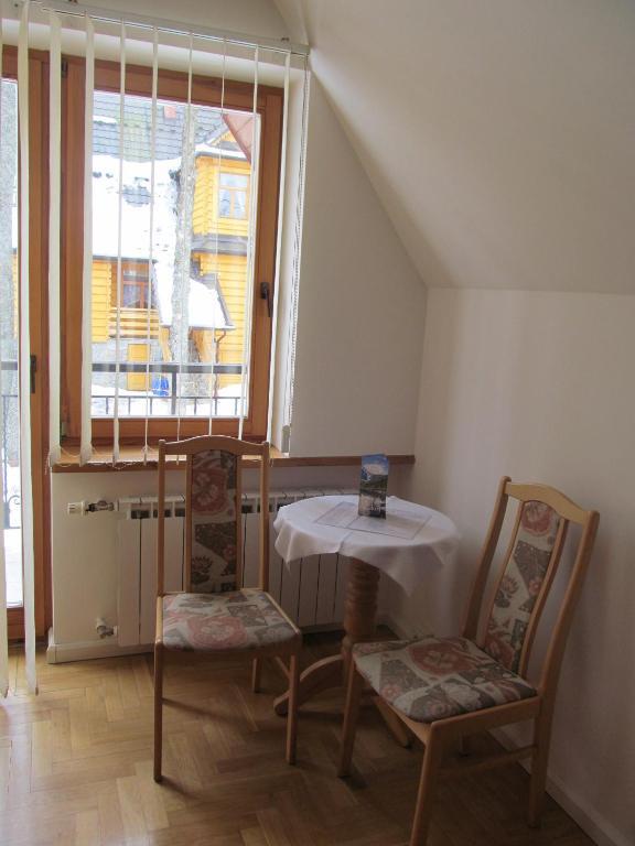 Bialy Dworek Zakopane Rom bilde